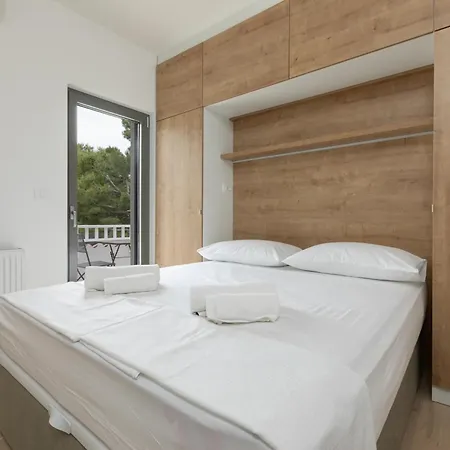 Villa Brela Apartments