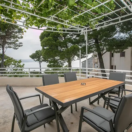 Villa Brela Apartments * Brela