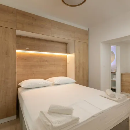 Villa Brela Apartments