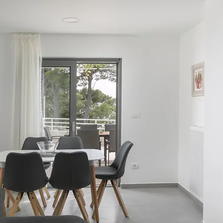Villa Brela Apartments Apartment *